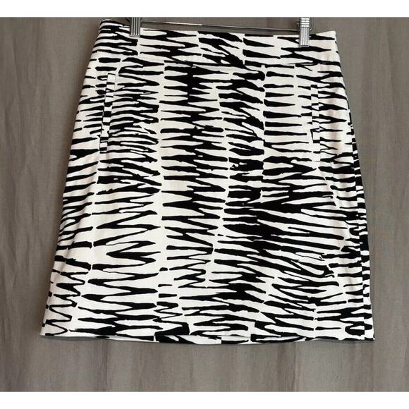 Banana Republic x Trina Turk Summer 2012 Zebra Print Pencil Skirt Lined ~ Size 8 - Picture 2 of 16